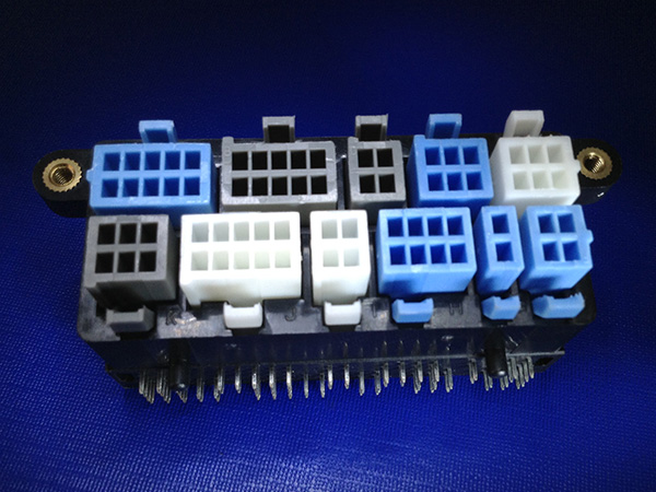 70P弯针座-B及对插件