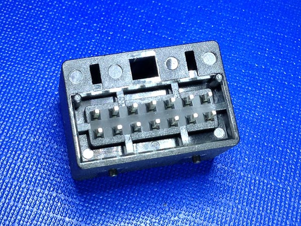 ZH-14P直针座(L插件）