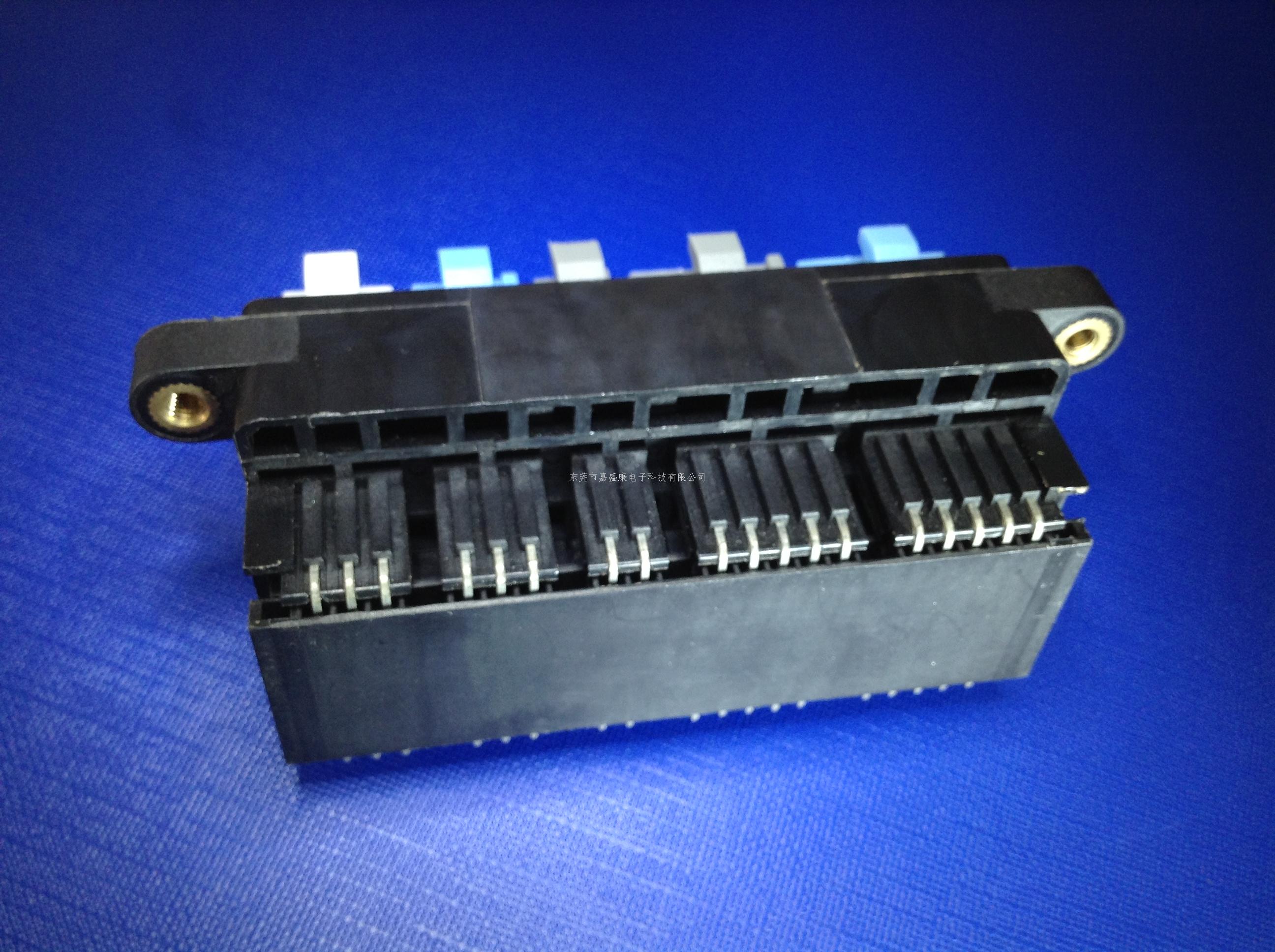 70P弯针座-B及对插件