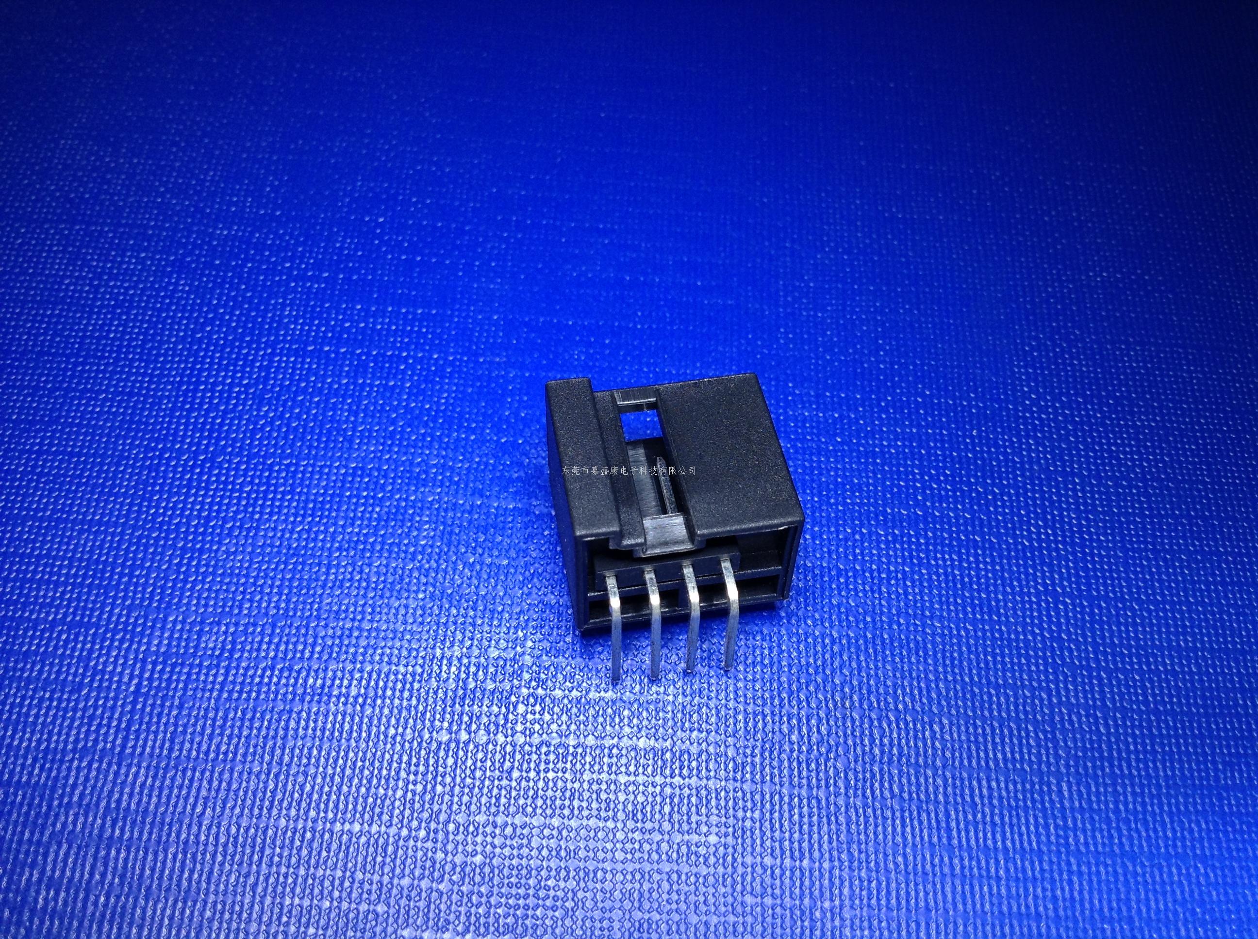 宝马尾箱4P弯针座:33-140...