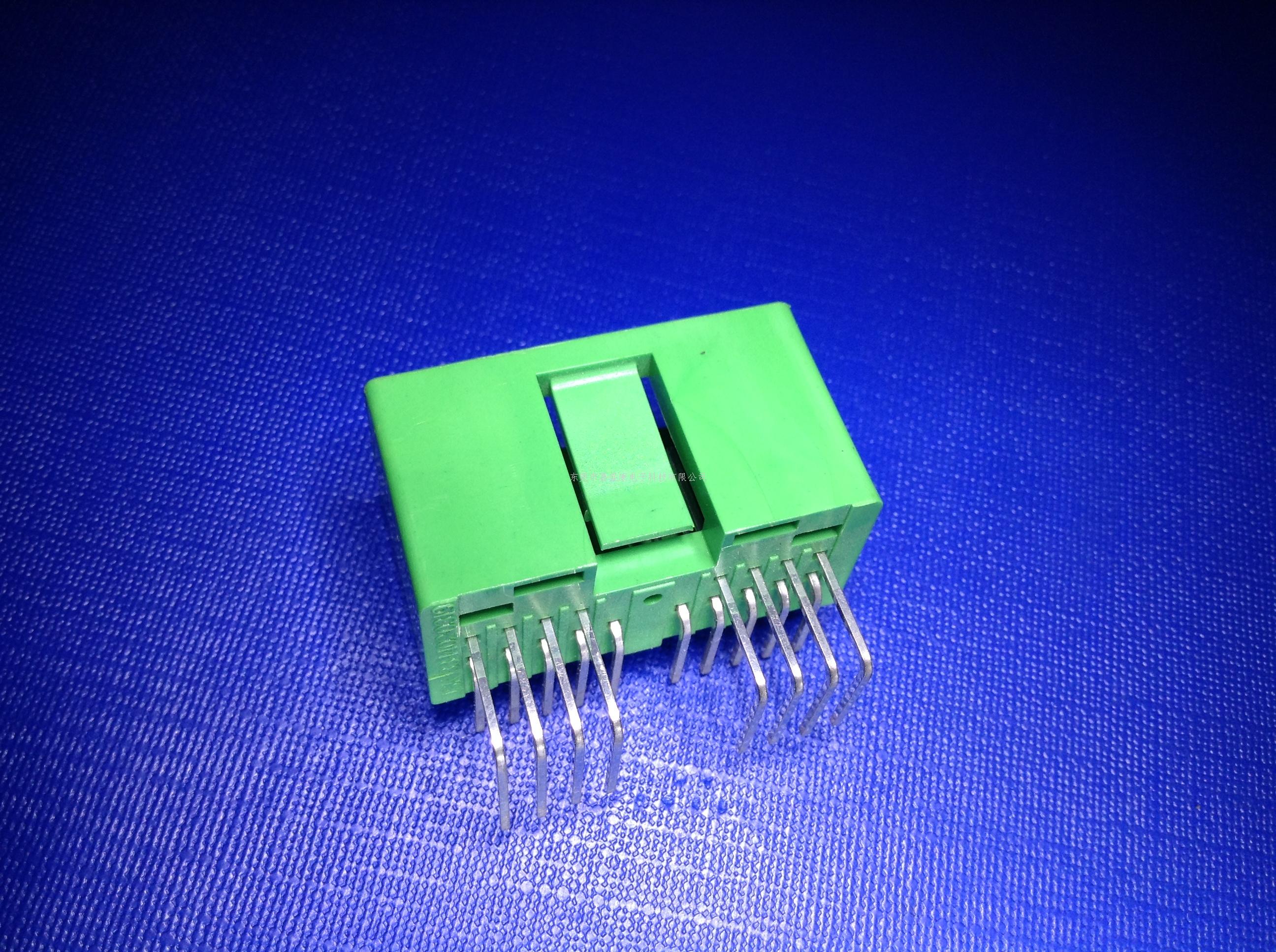 比亚迪18P弯针座:33-140...