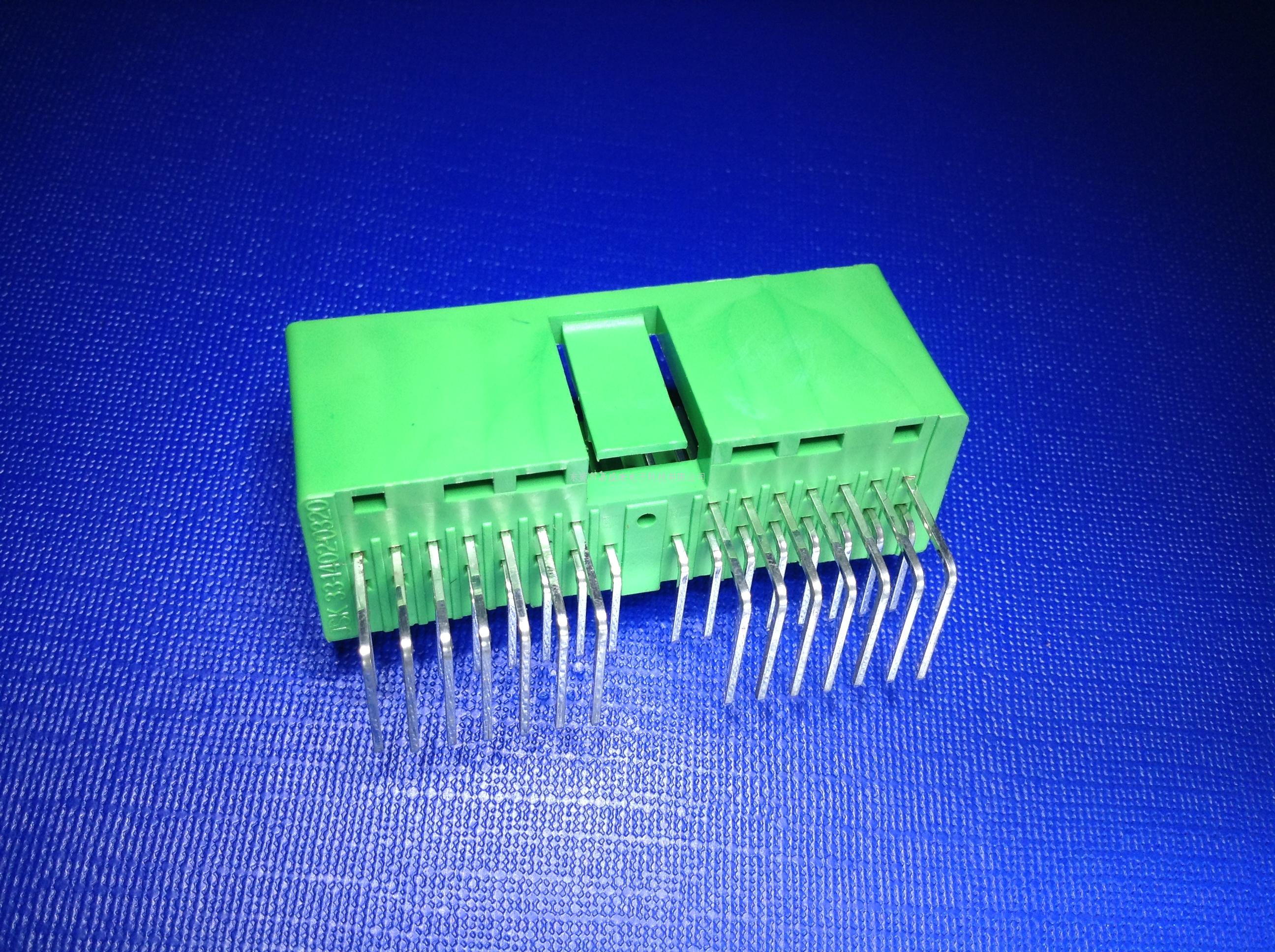 比亚迪30P弯针座:33-140...