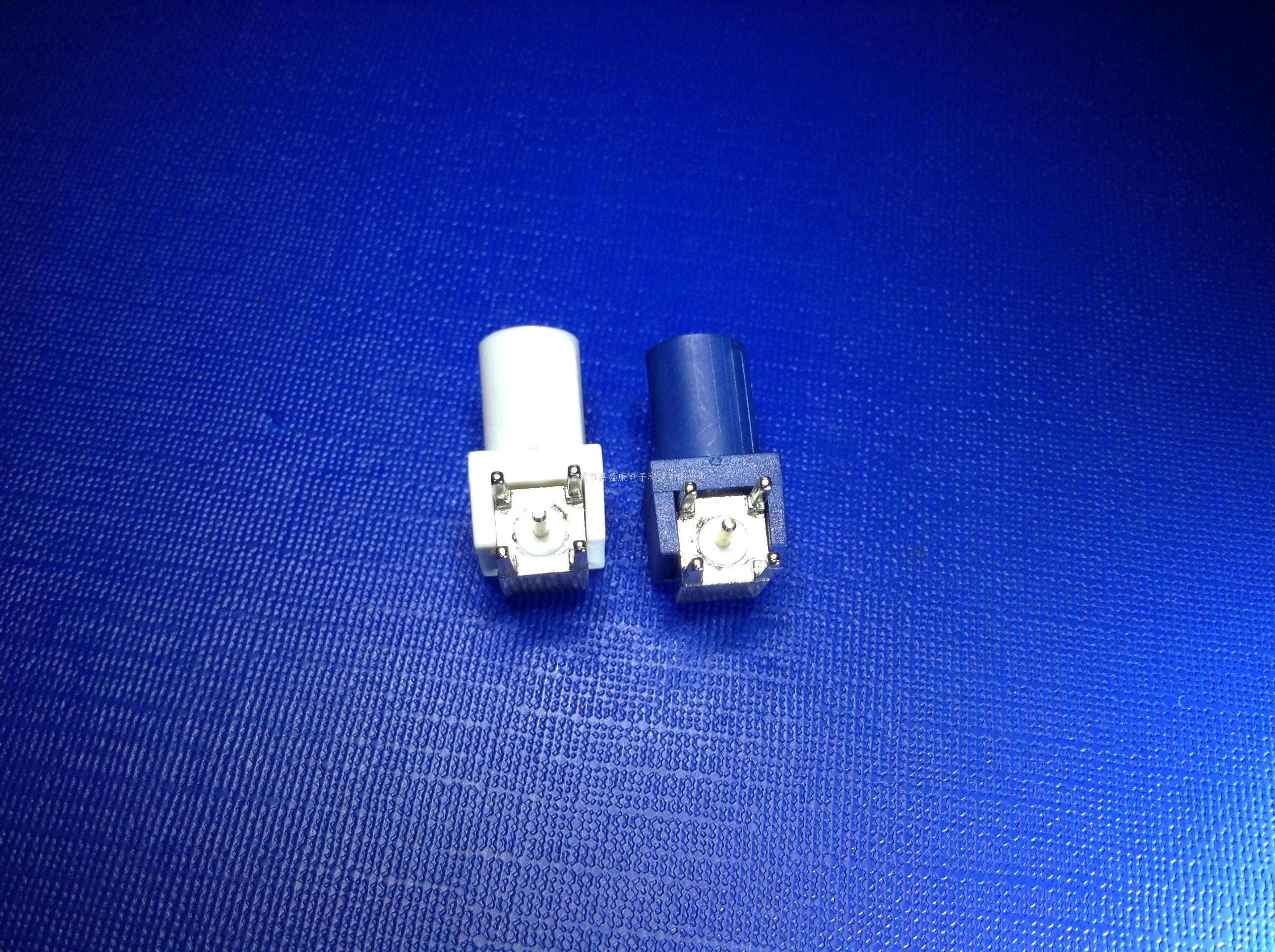 单收音1P天线插（带筋位):33...