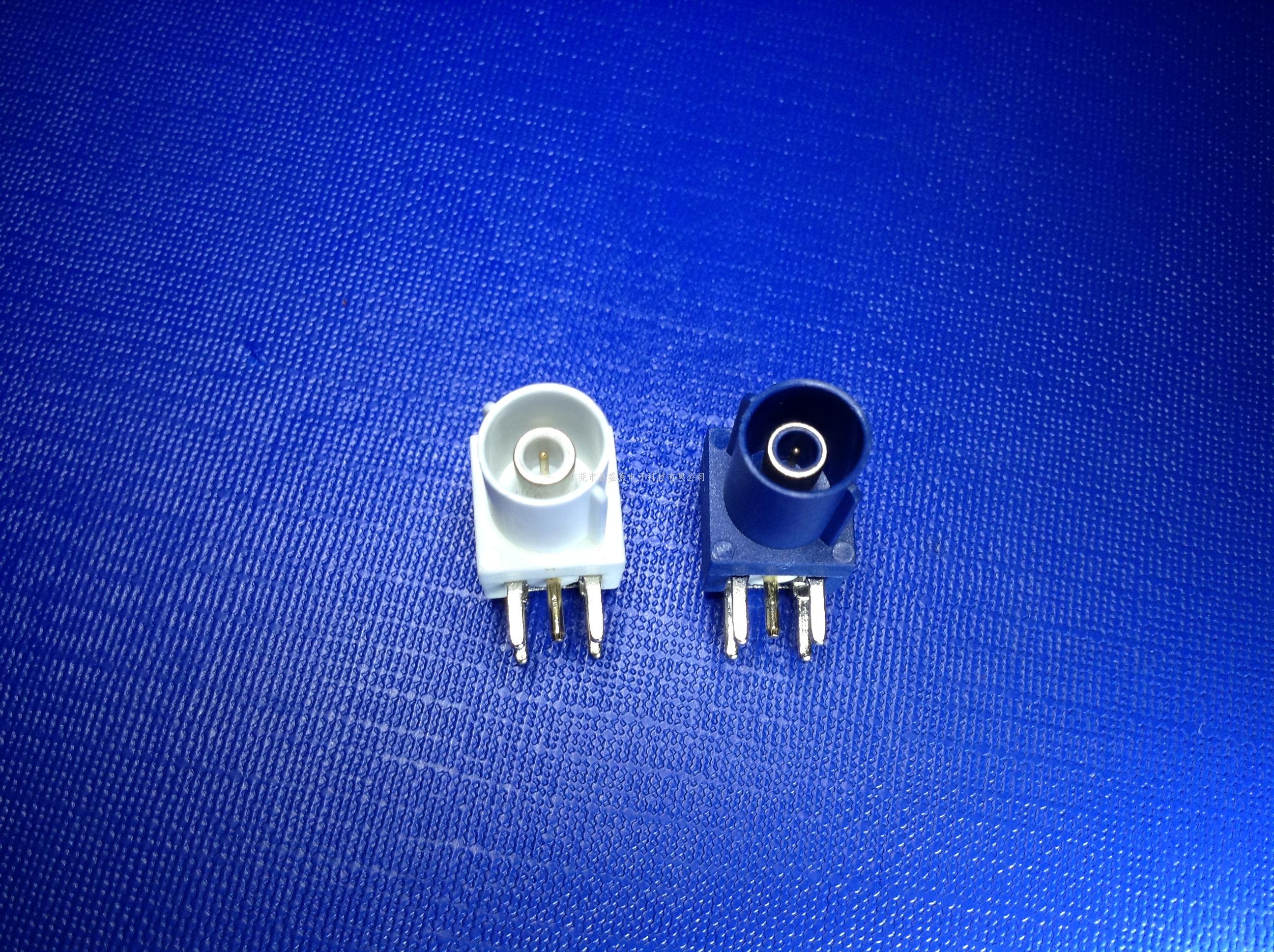 单收音1P天线插（带筋位）：33...