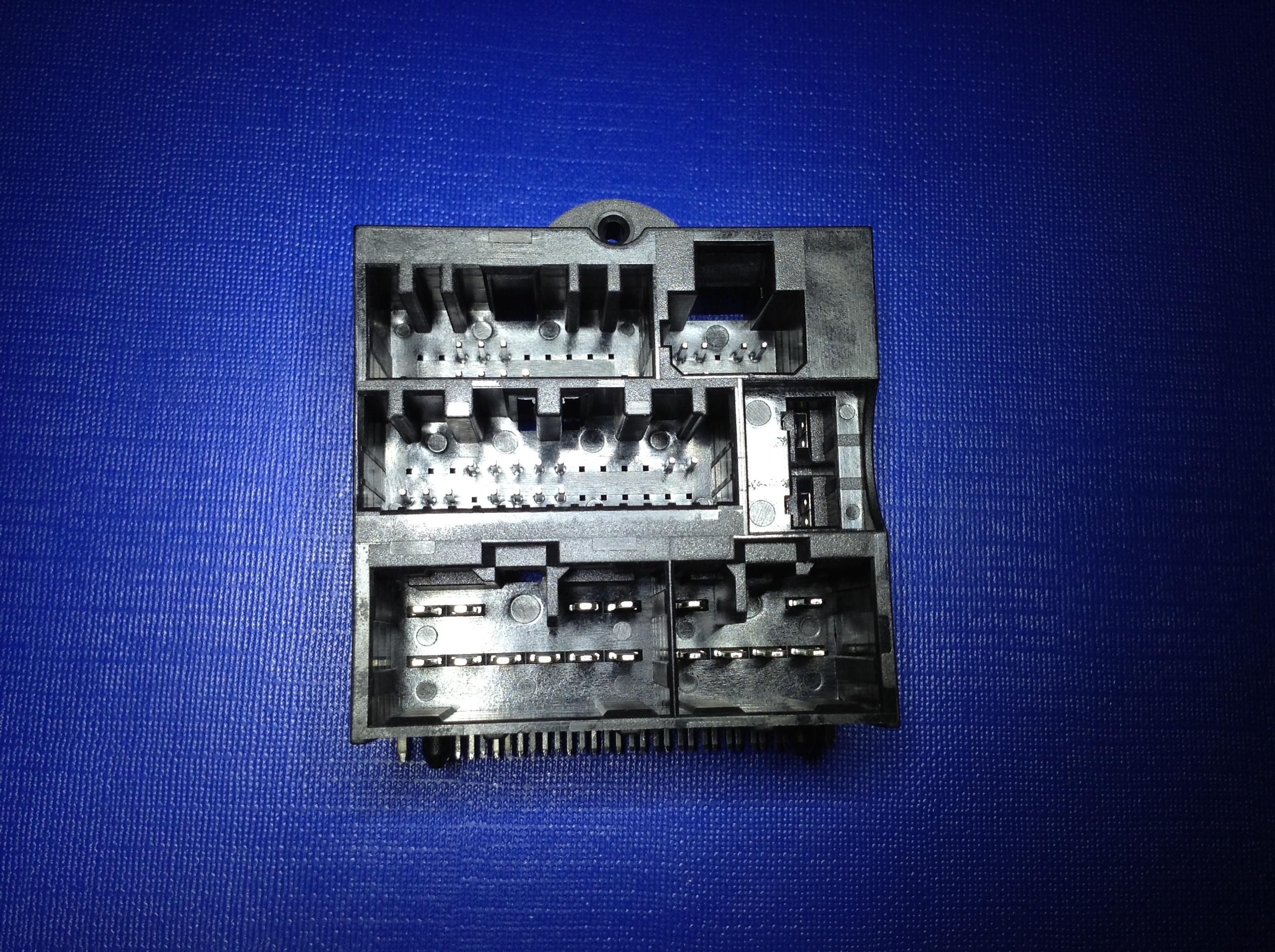 丰田74P专用插座（装29根方针...