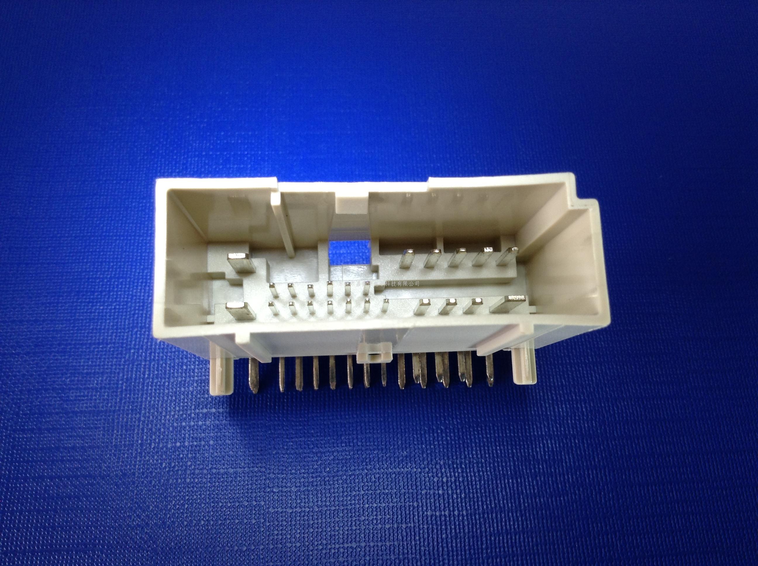 福特24P弯针座:33-1401...