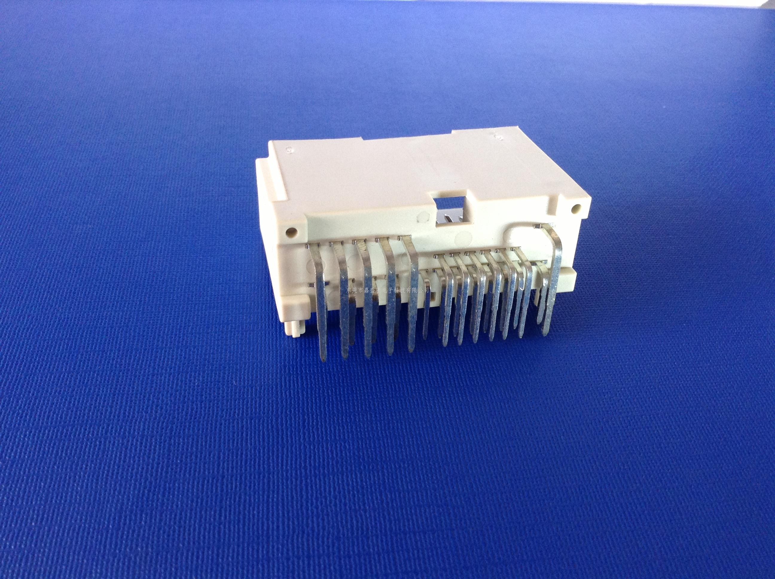 福特24P弯针座:33-1401...