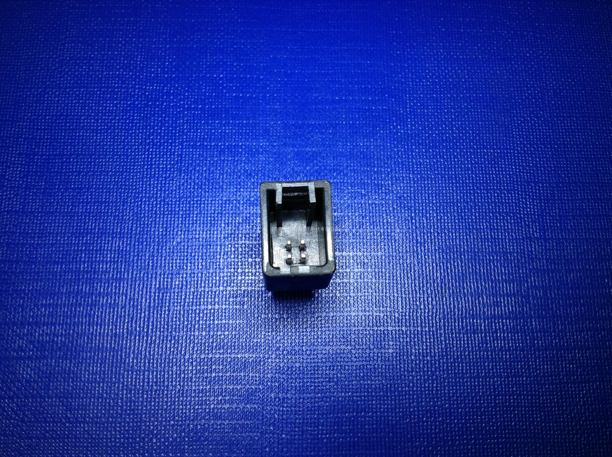 铃木USB 4P针座:33-14...