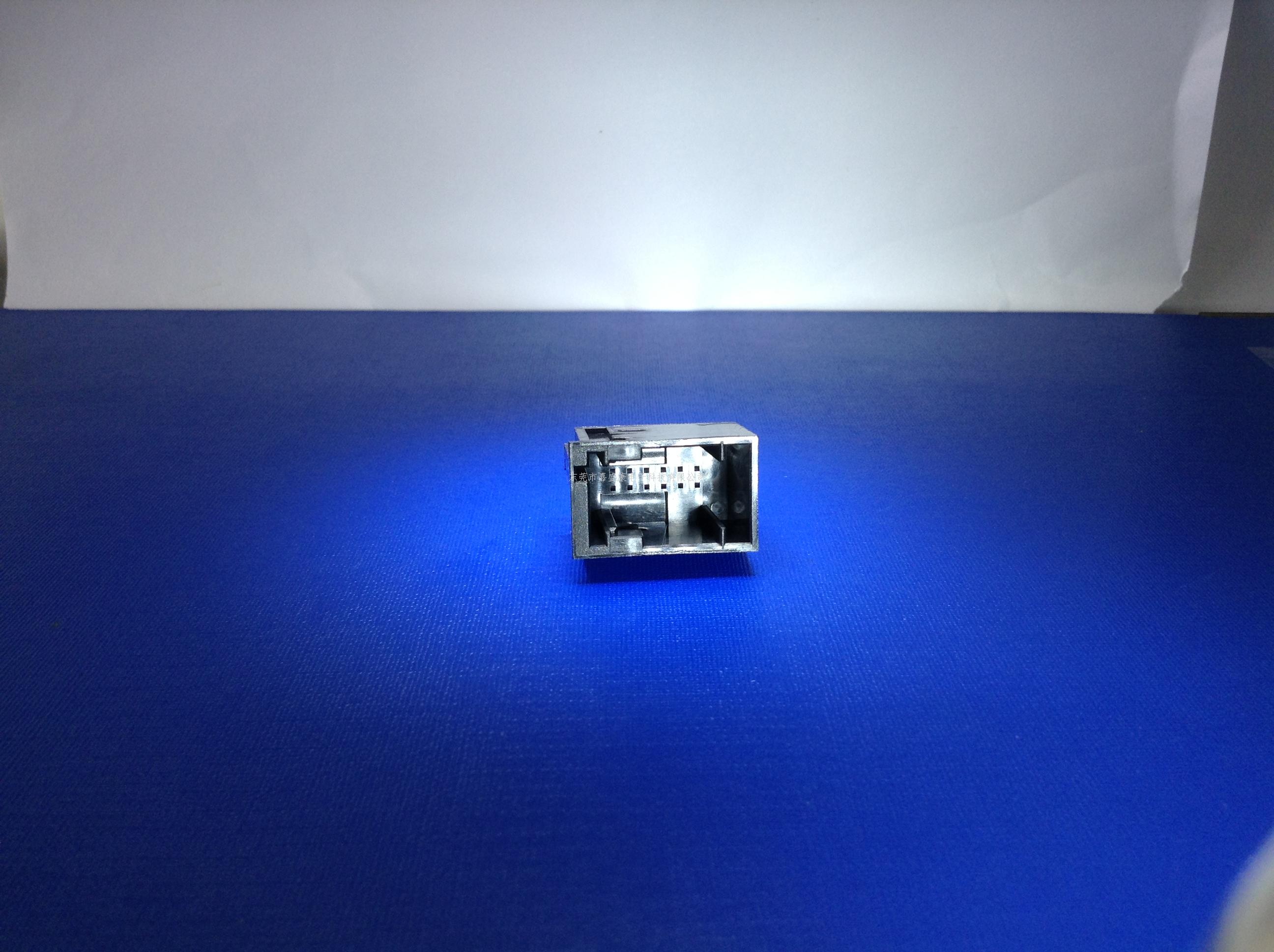 标志12P母胶壳:22-1402...