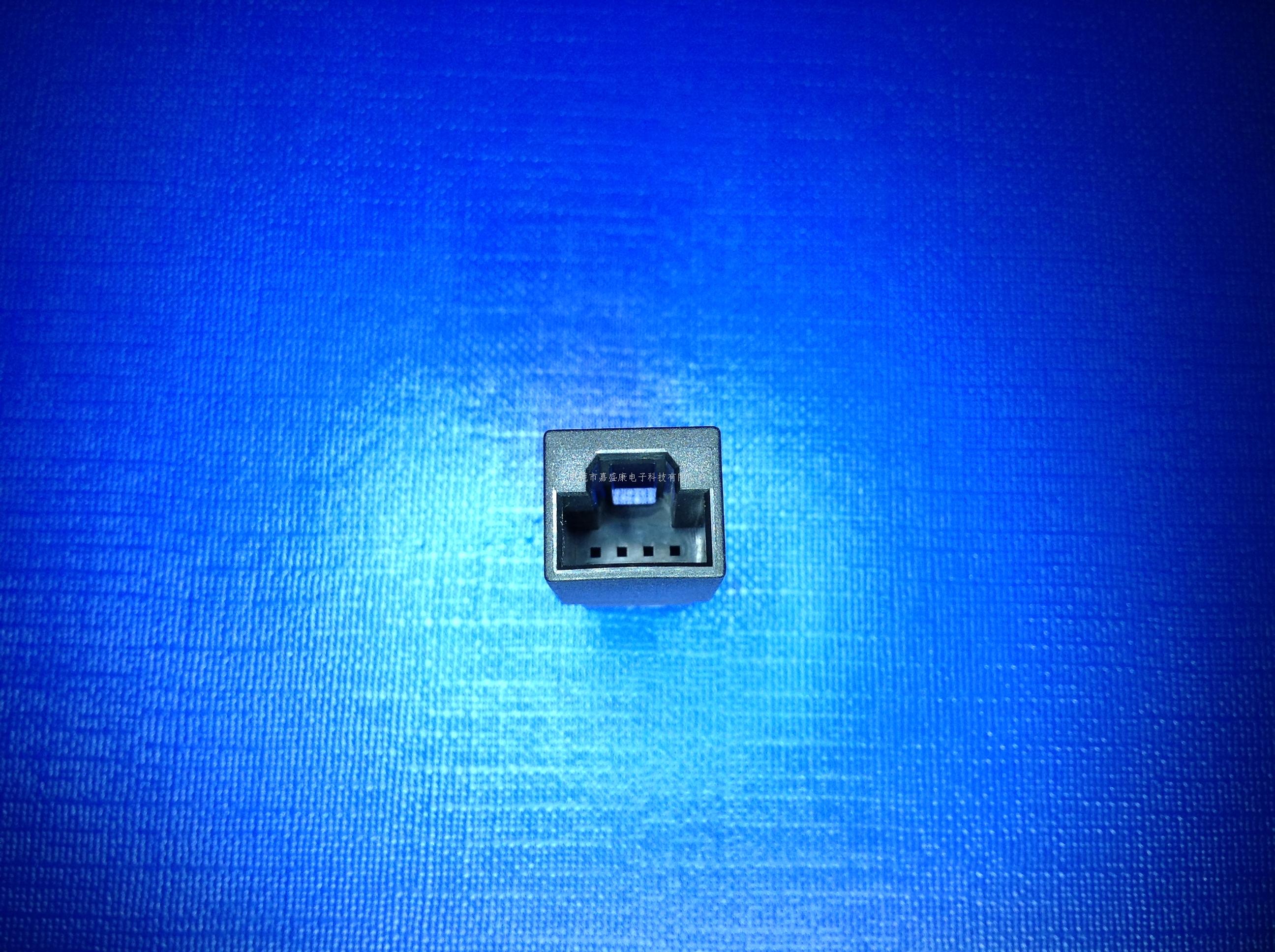 长安CS75-4P母胶壳:22-...