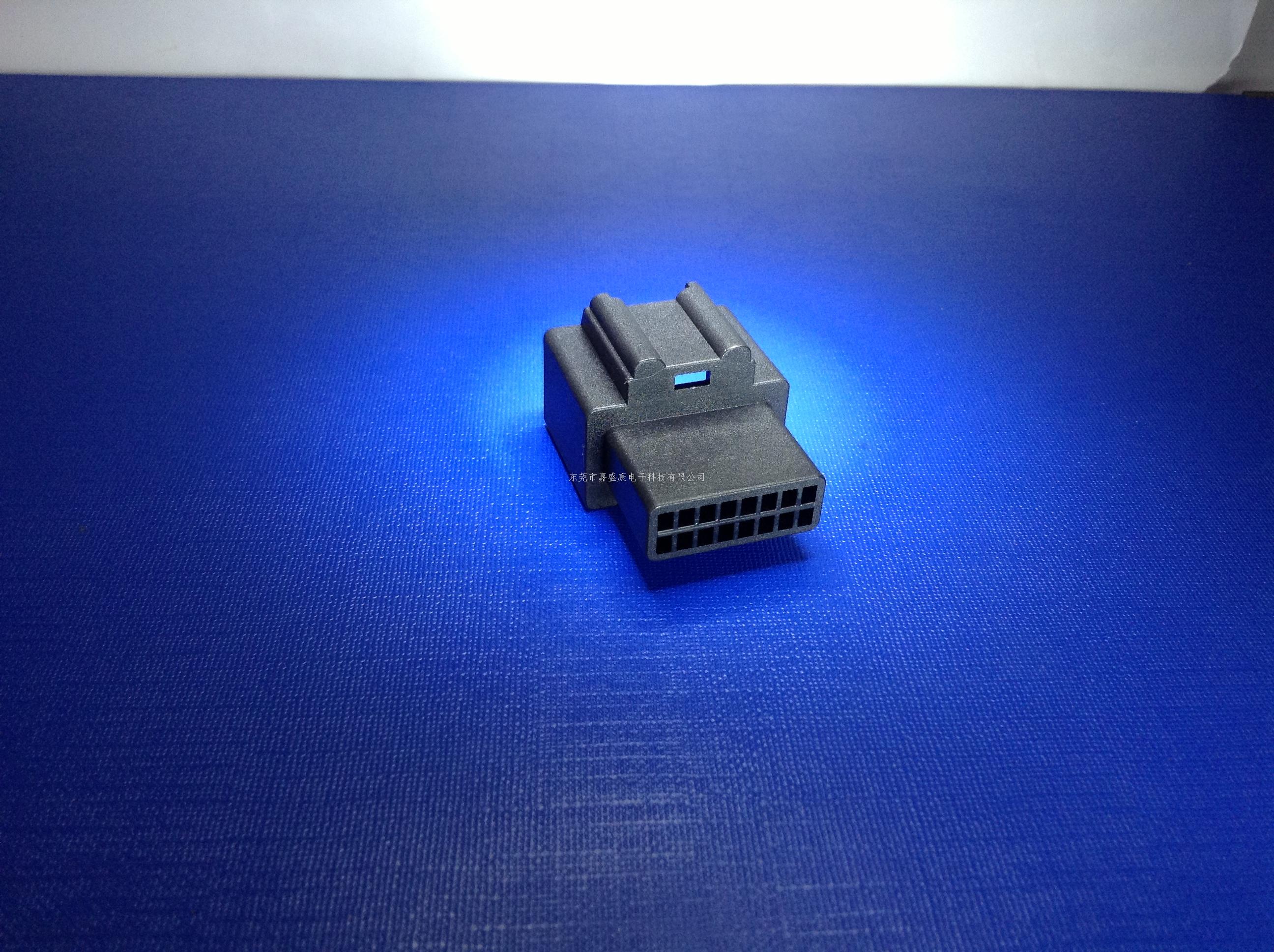 凯迪拉克16P母胶壳.22-14...