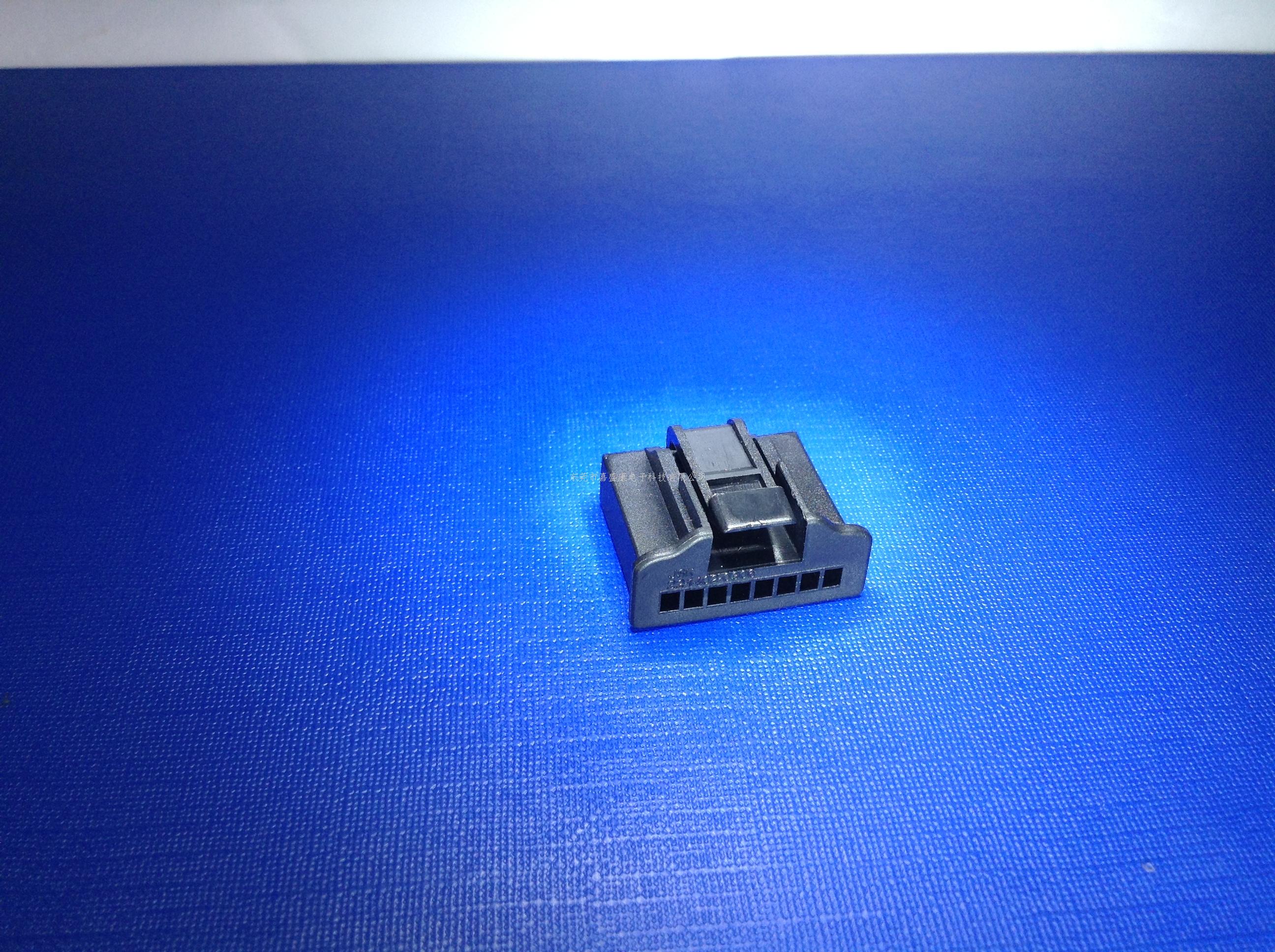 科鲁兹8P公胶壳:22-1401...