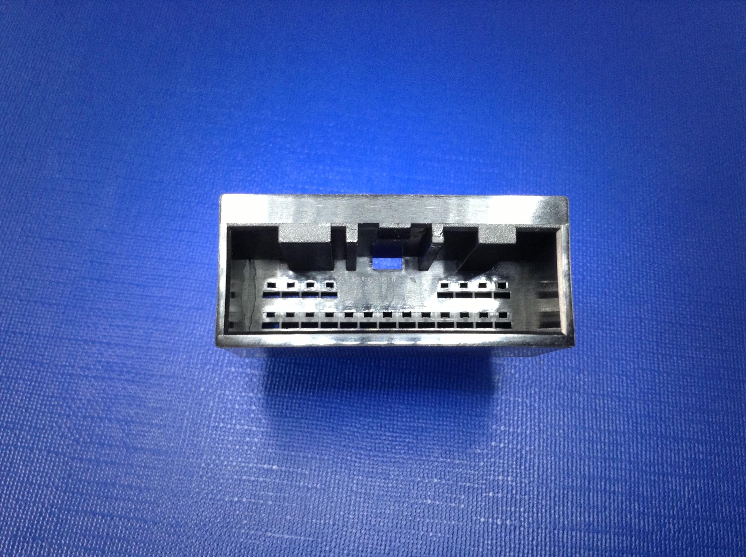 科鲁兹21P母胶壳:22-140...