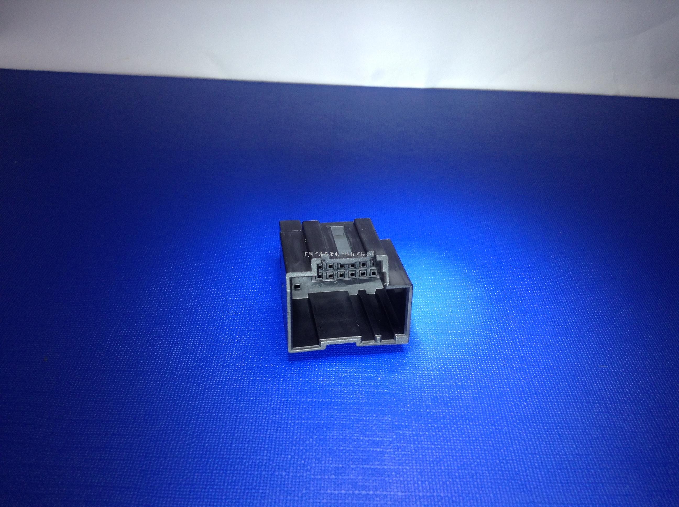 科帕奇14P母胶壳22-1402...