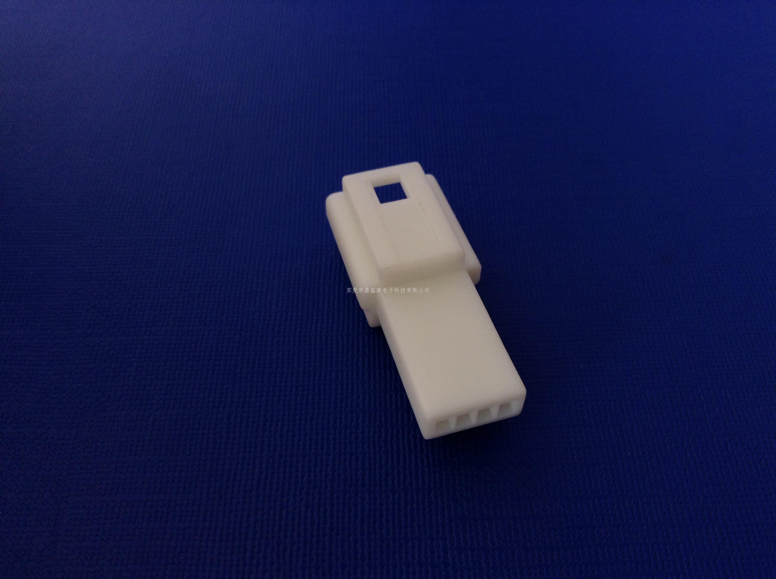 尼桑4P母胶壳.22-1402-...