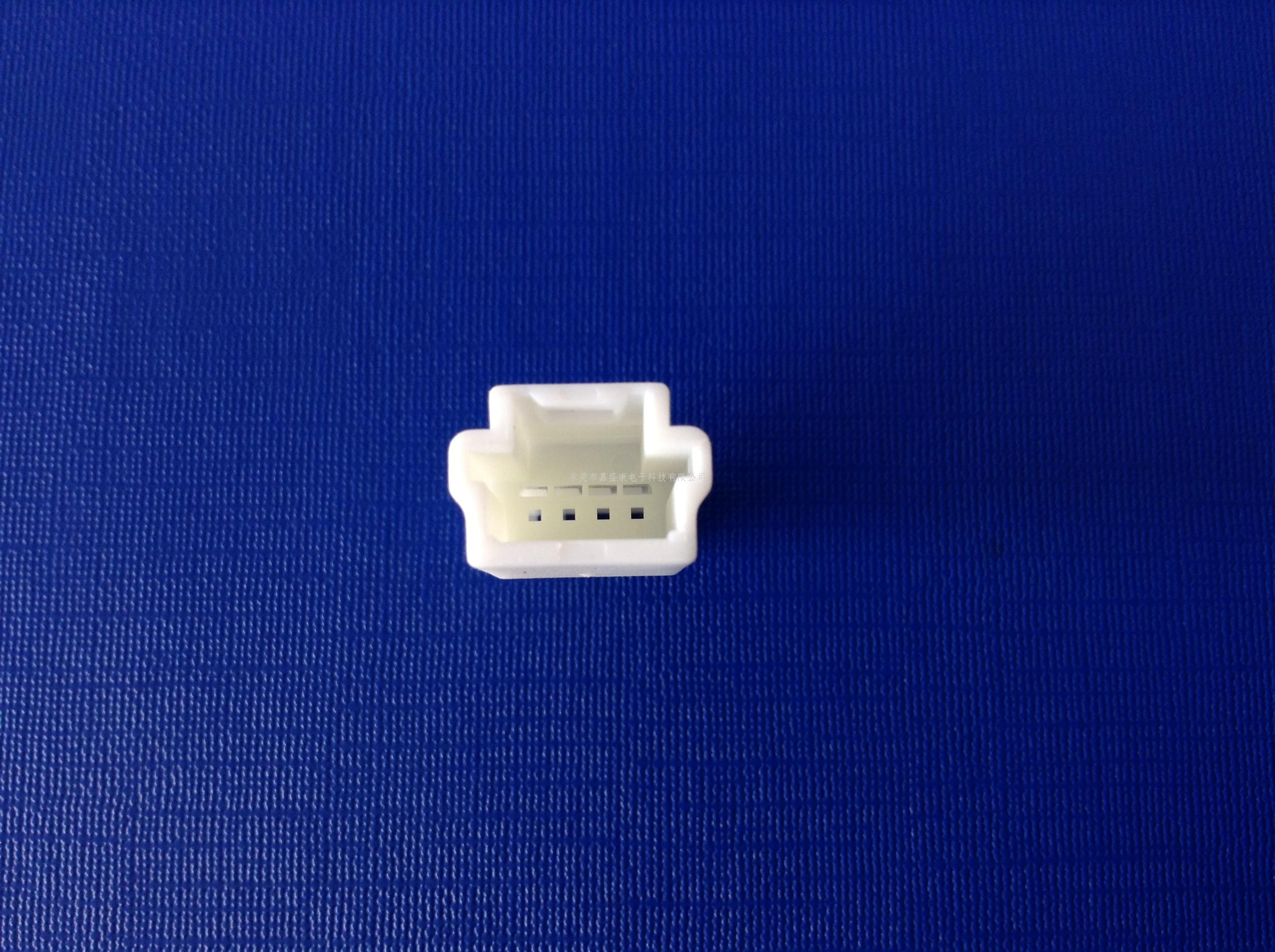 尼桑4P母胶壳.22-1402-...