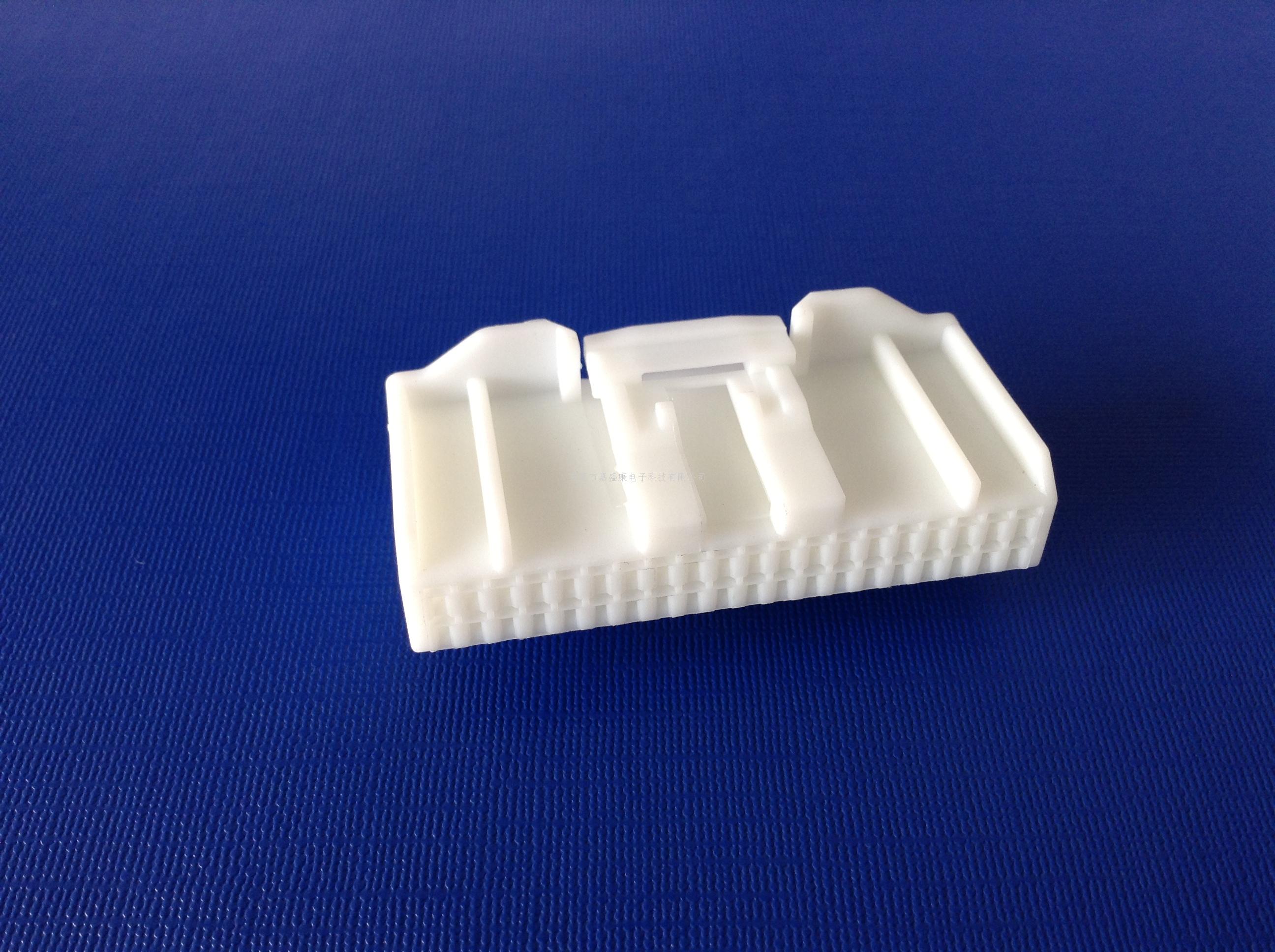 天籁40P公胶壳：22-1401...