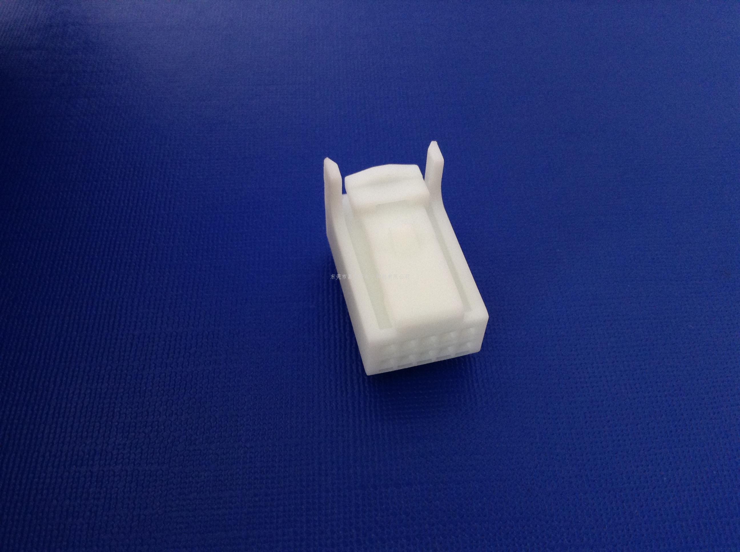 新天籁10P公胶壳:2-1401...