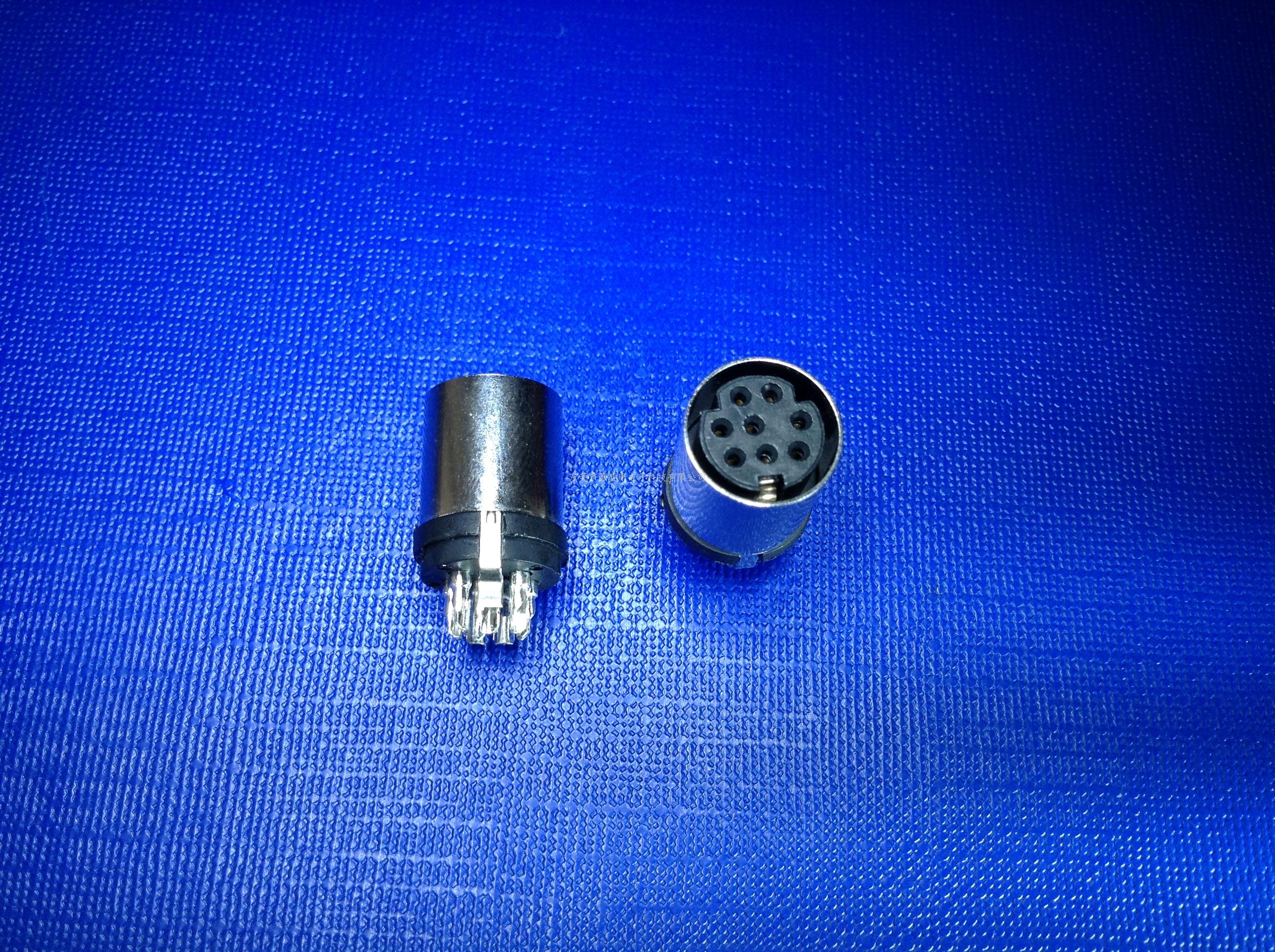 MN8P母头